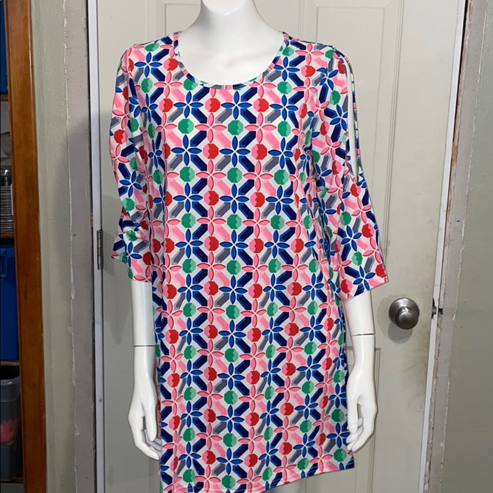 Super cute vibrant geometric design dress